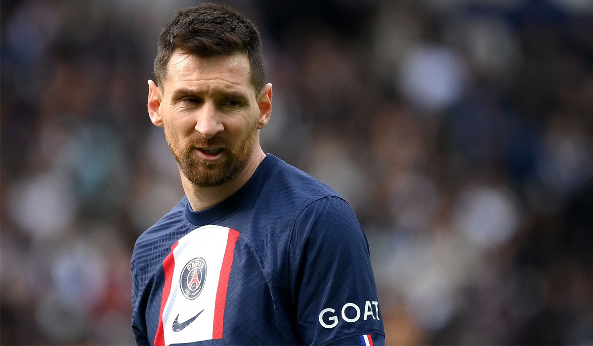 Lionel Messi to leave Paris Saint-Germain, confirms head coach